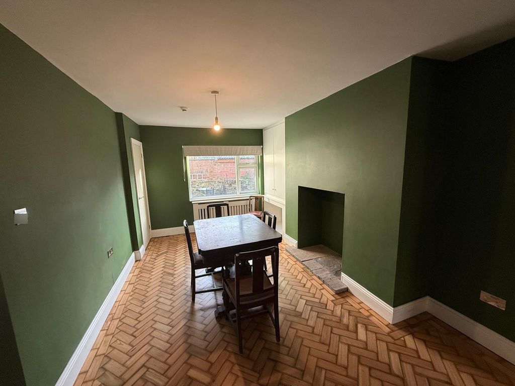 Property photo 3 of 14 Photo 2