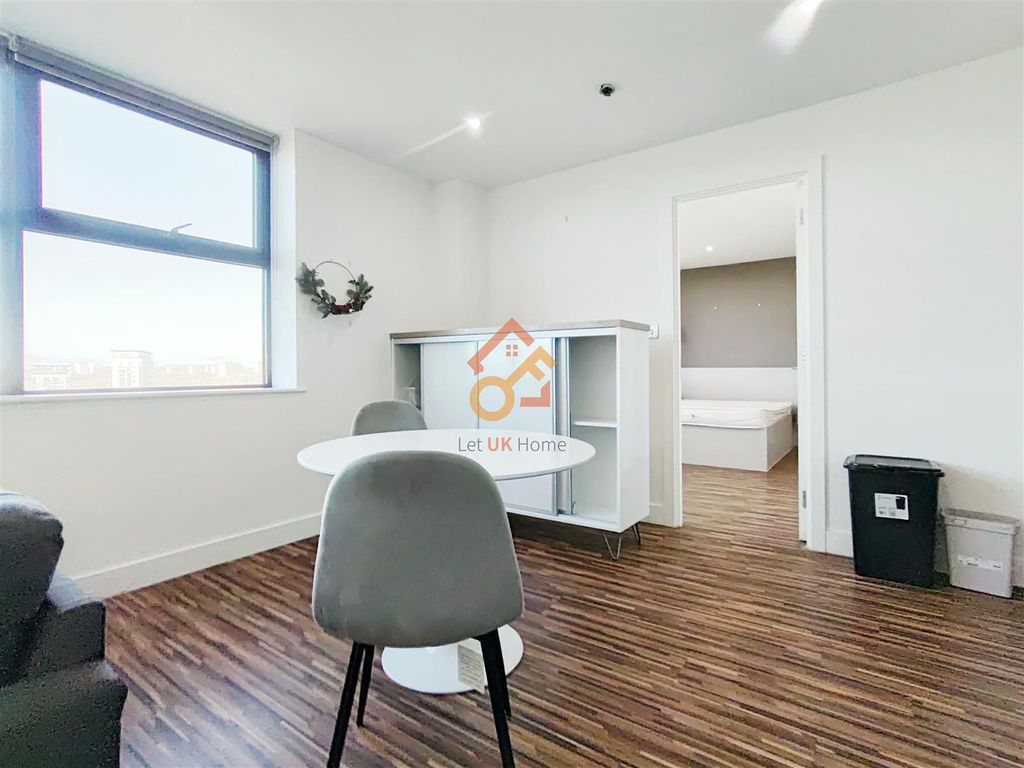 Property photo 3 of 23 ????_2025-11-28_184606_946.Jpg