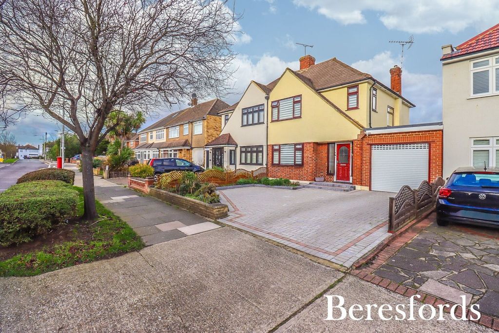 Property photo 1 of 33 Picture No. 03