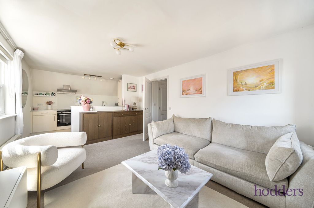 Property photo 1 of 22 Dba9493F-84c3-4F7...