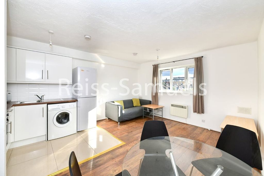 Property photo 2 of 13