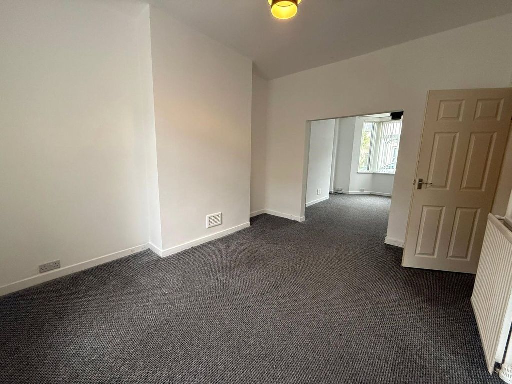 Property photo 3 of 12 Picture No. 04