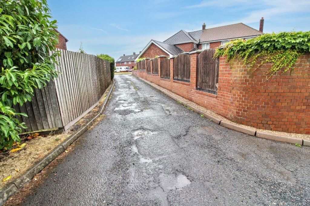 Property photo 2 of 6