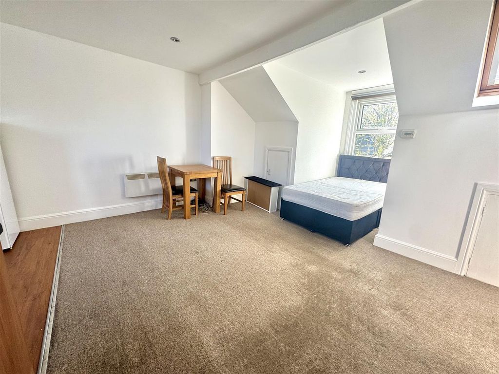 Property photo 2 of 7 Tempimageork6Qt.Jpg