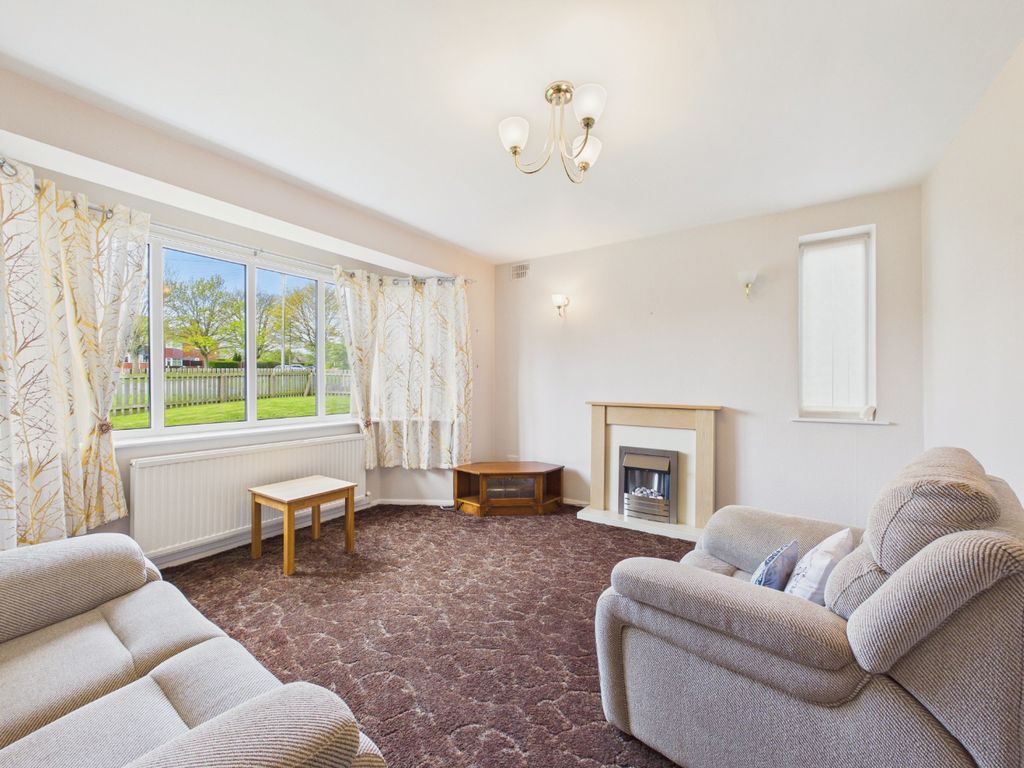 Property photo 3 of 11 4618628