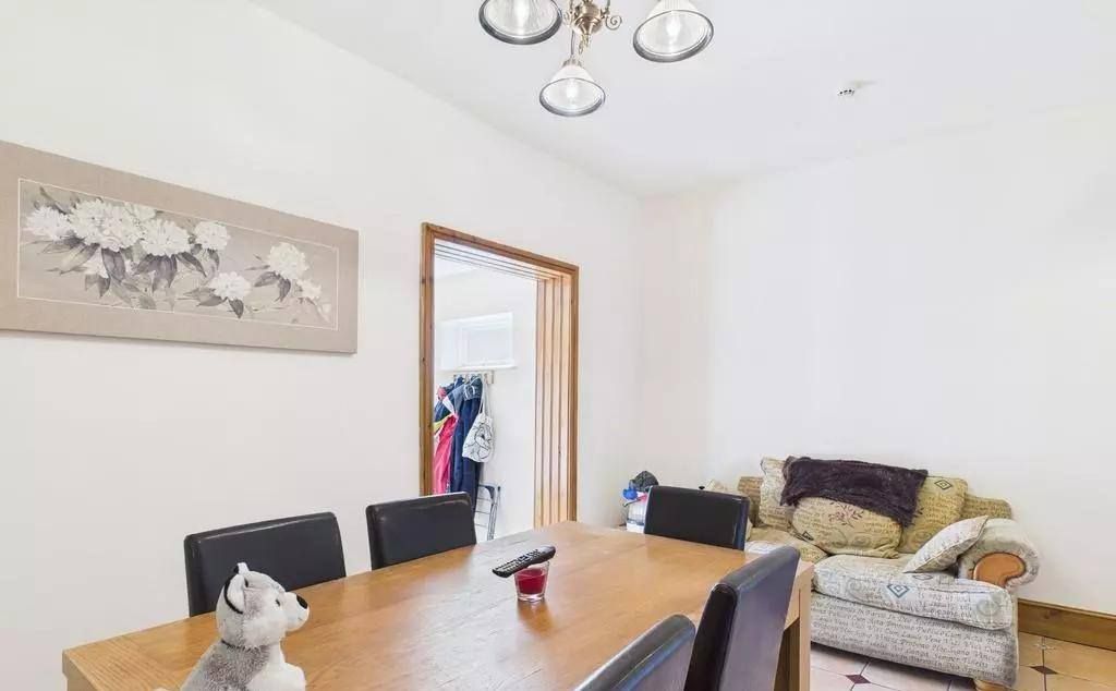 Property photo 2 of 15 Dining Area