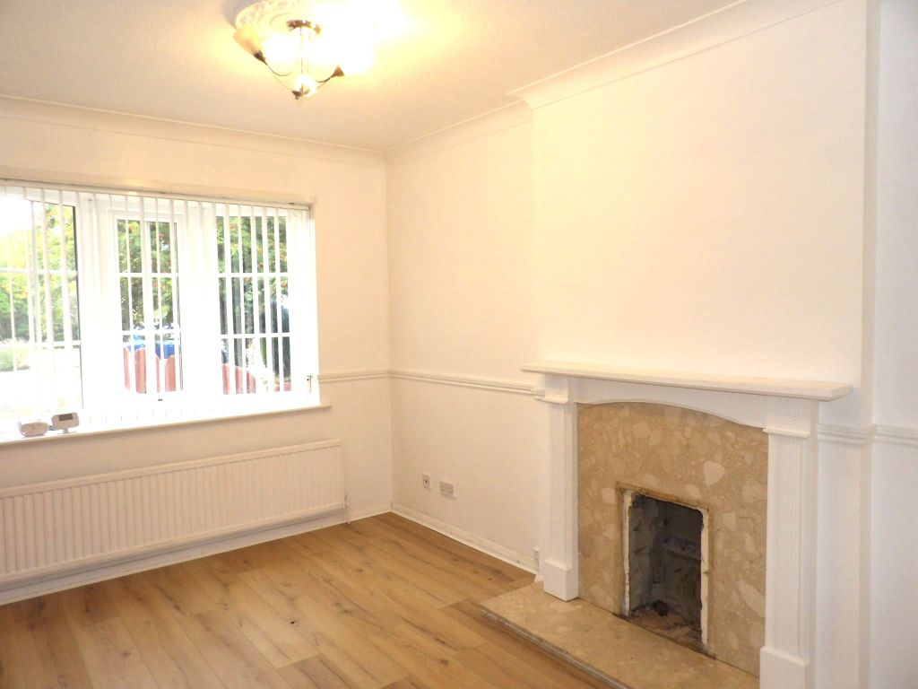 Property photo 2 of 8 Photograph 2
