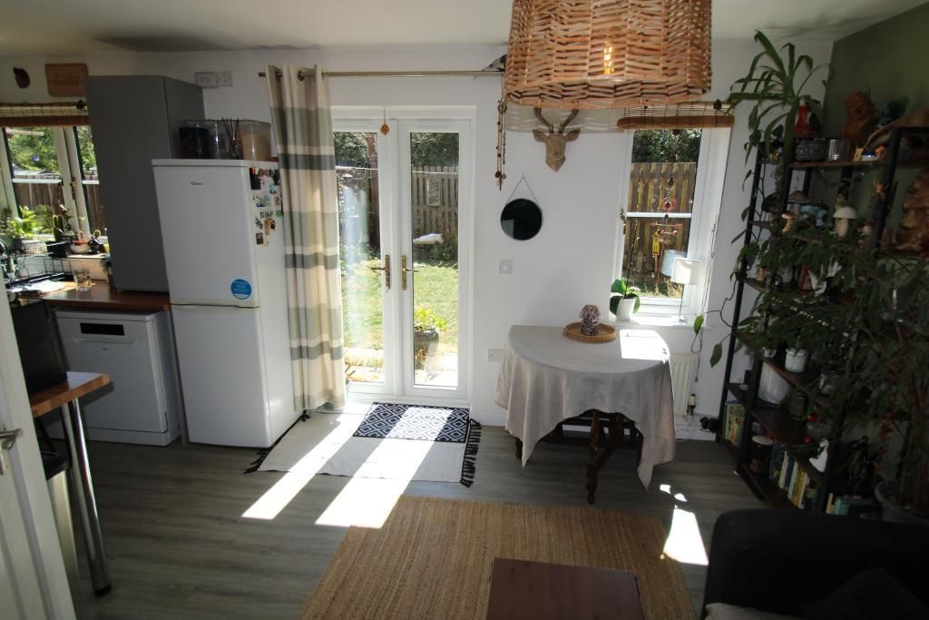 Property photo 3 of 8 Lounge/Kitchen