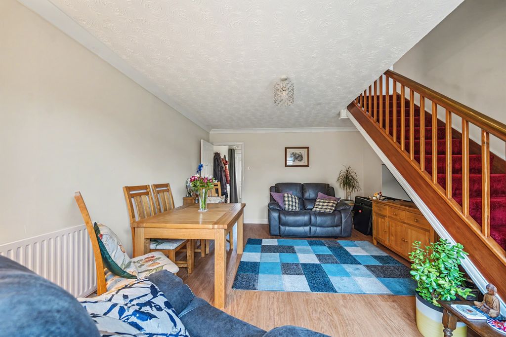 Property photo 3 of 12 138157415694282A5c1Dfd