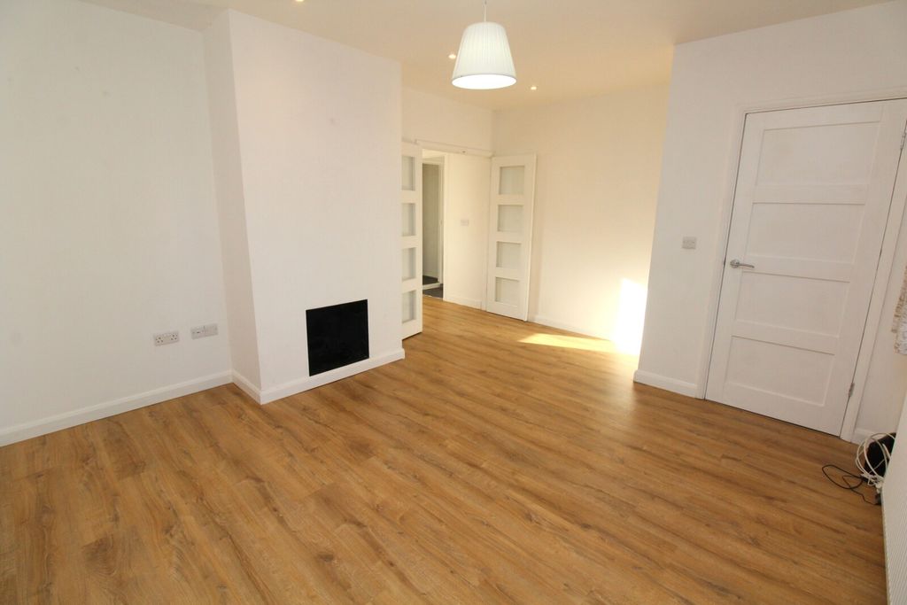 Property photo 2 of 15 Lounge View One