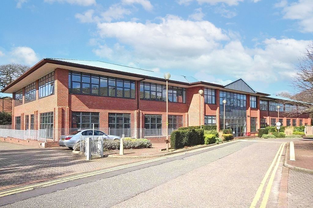 Property photo 1 of 7 External