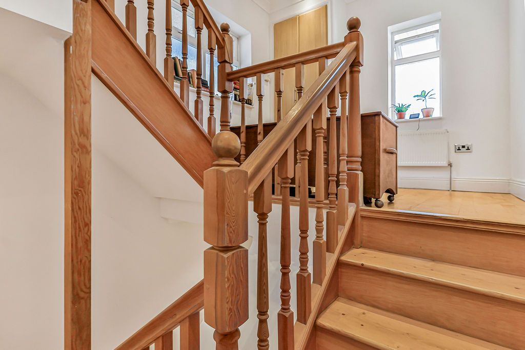 Property photo 2 of 19 Img_9242