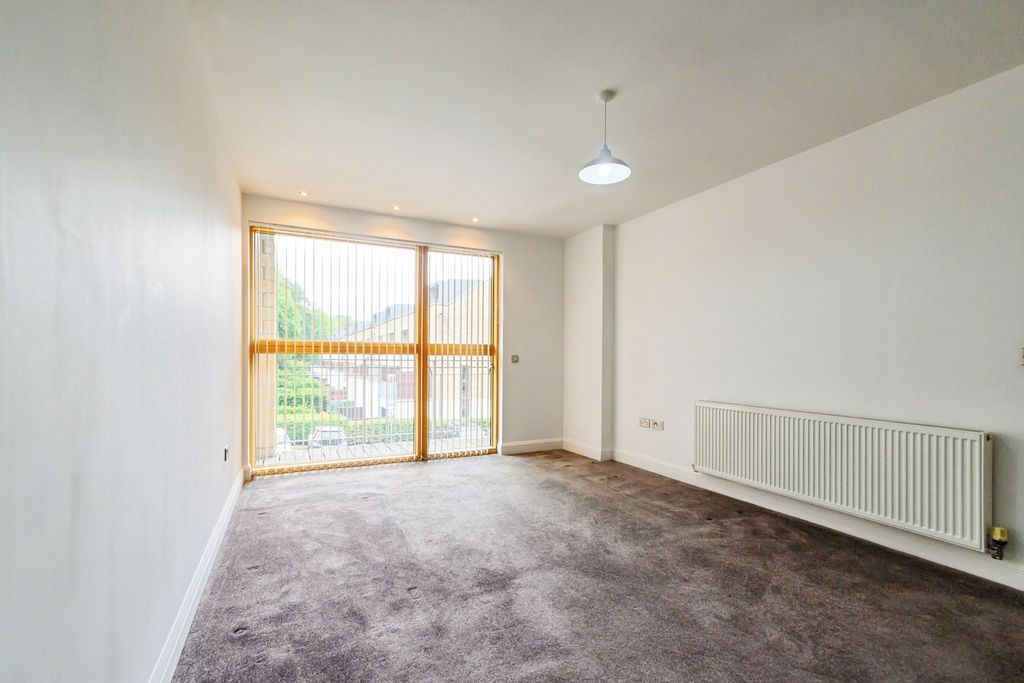 Property photo 3 of 14 Pbox-Img.Jpg