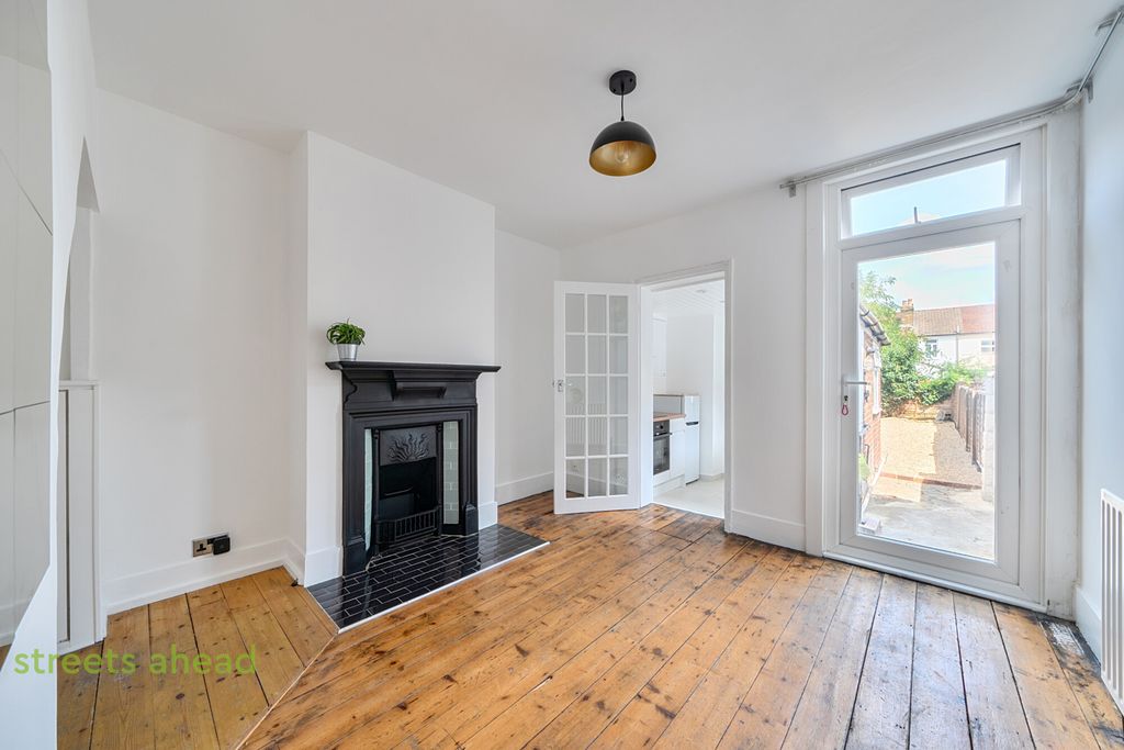 Property photo 1 of 25 45B36480-3A6E-44F...