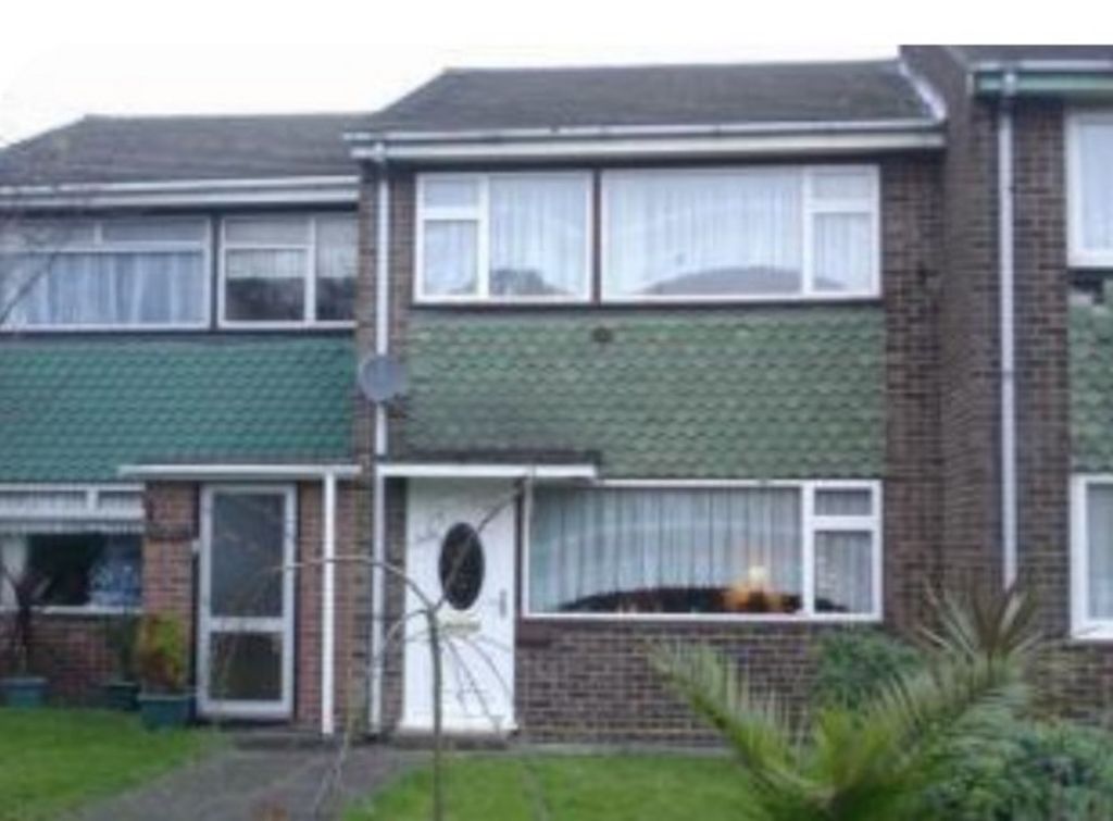 Property photo 1 of 2