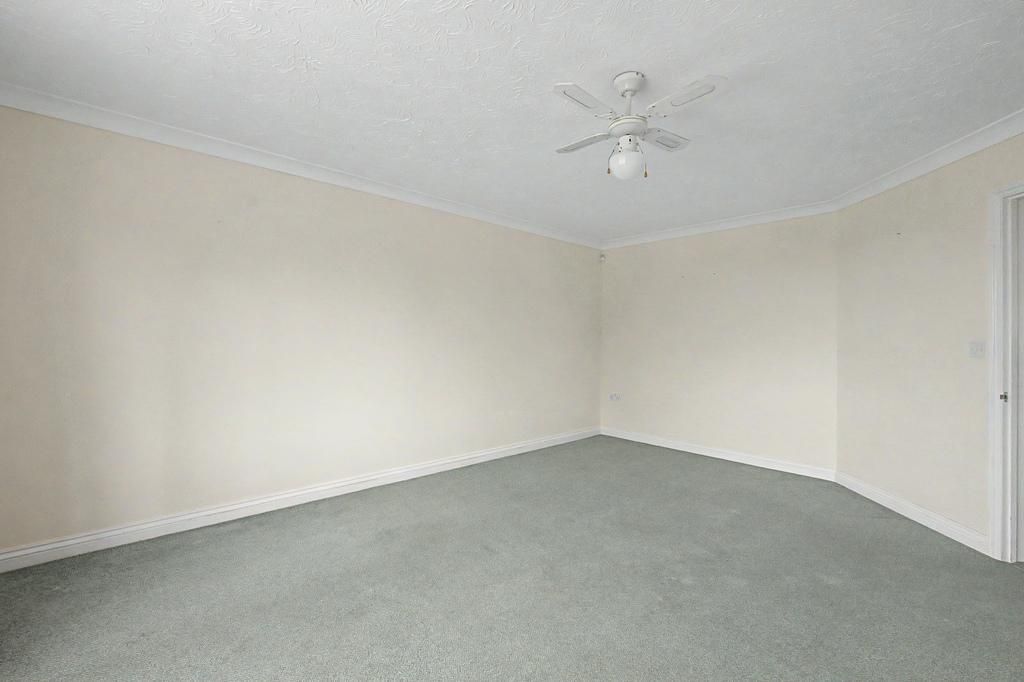 Property photo 3 of 14 Photo 3