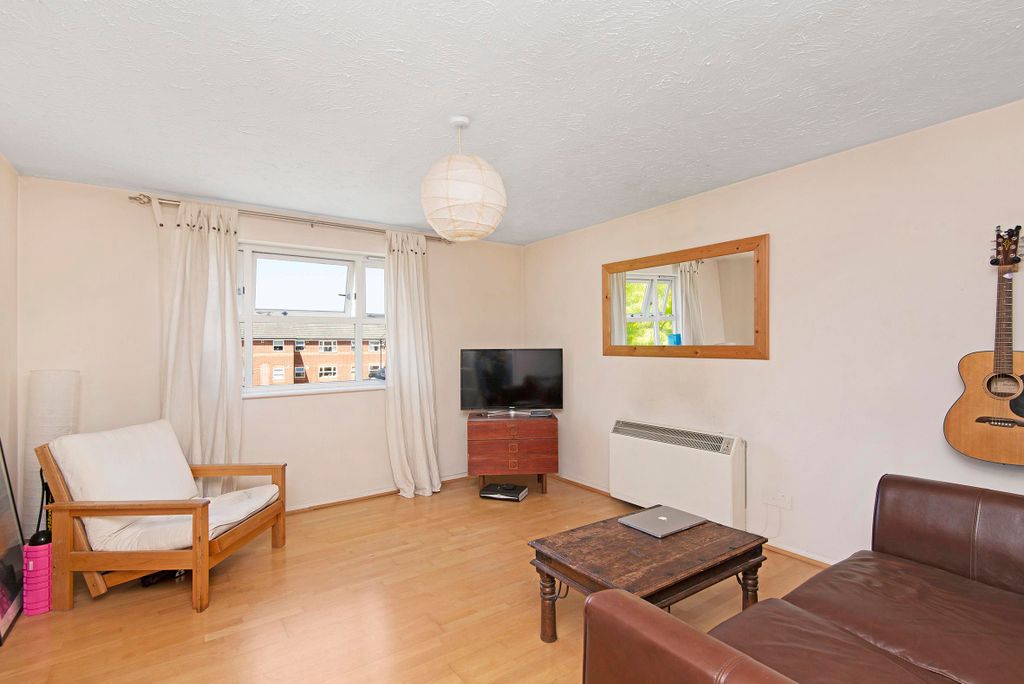 Property photo 2 of 7