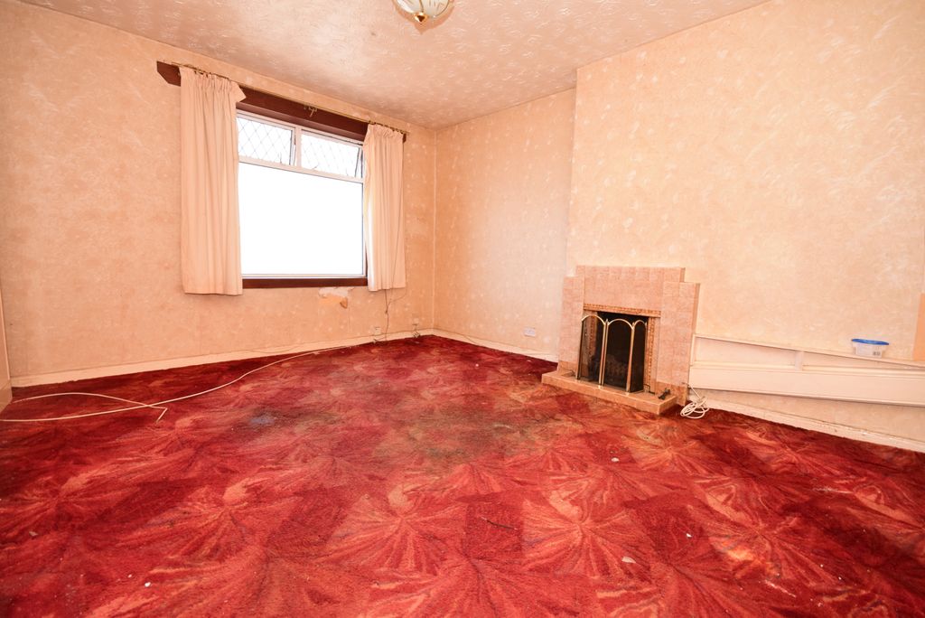 Property photo 2 of 9 Gallery