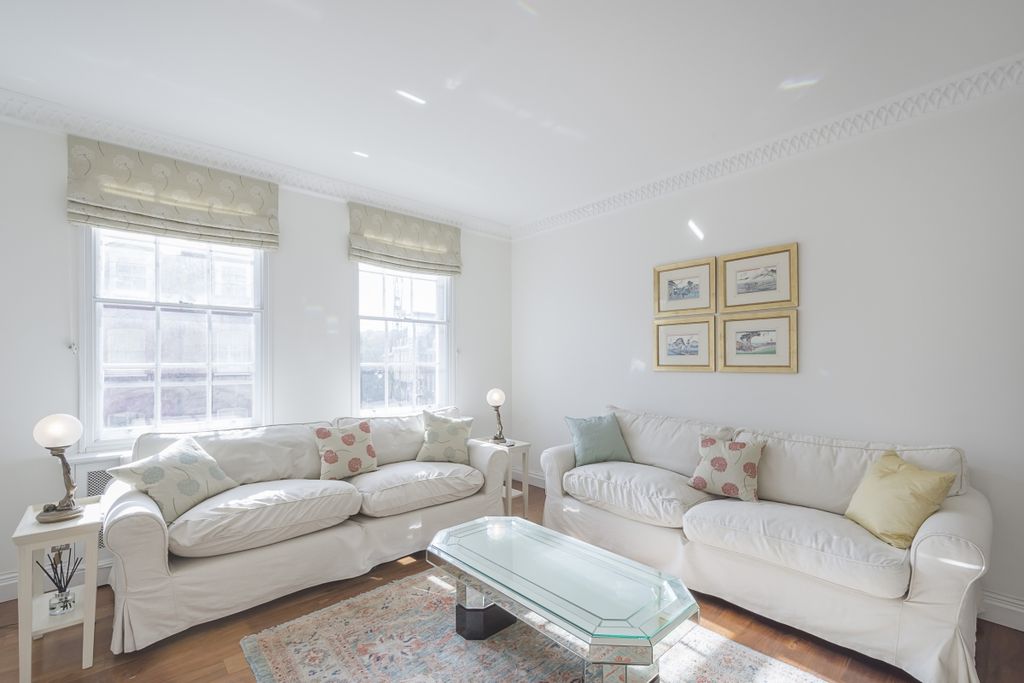 Property photo 2 of 11 Reception Room