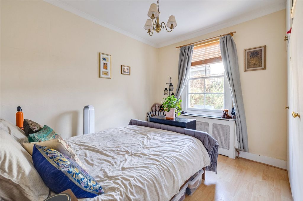 Property photo 2 of 14 Picture No. 04