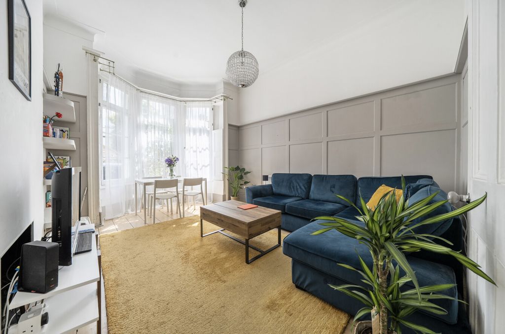 Property photo 2 of 16 1458511-1-6A03461...