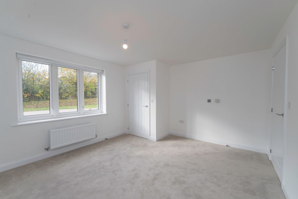 Property photo 3 of 7 Photo