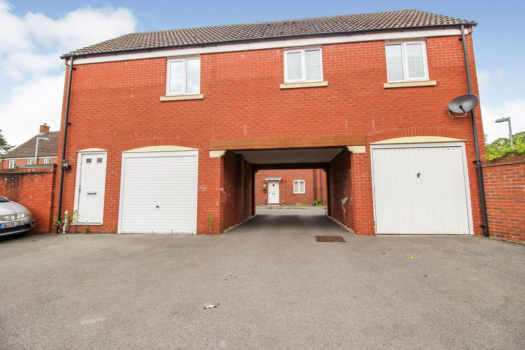 Property photo 1 of 8