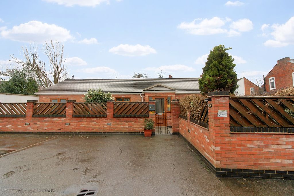 Property photo 1 of 25 Front