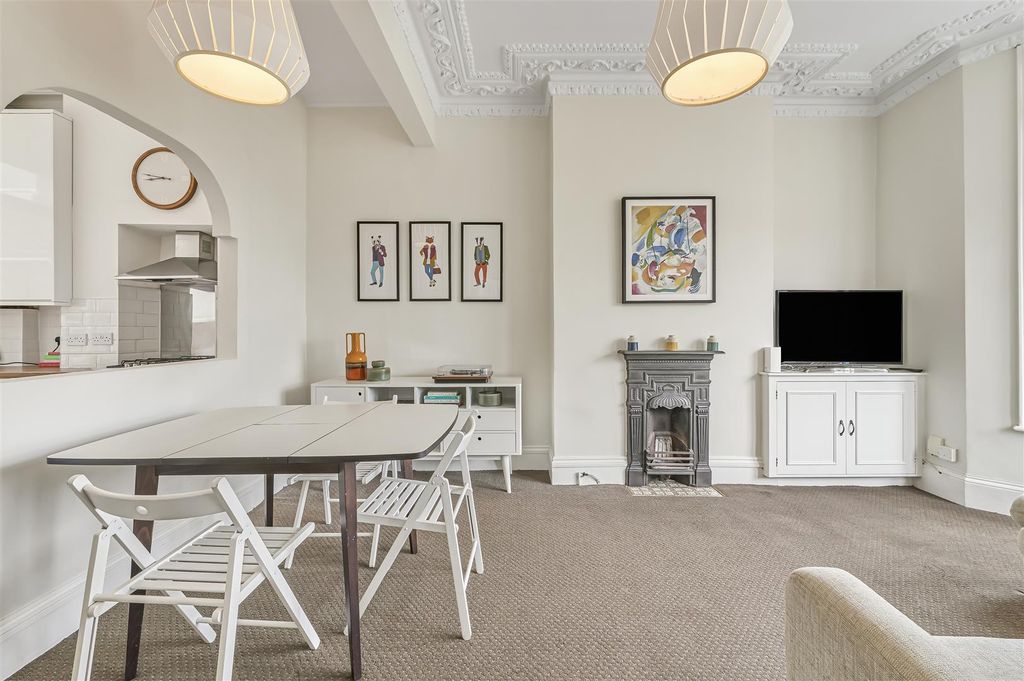 Property photo 3 of 13 Eden_Harper_-_Horsford__London_Sw2_5Bp_13.Jpg
