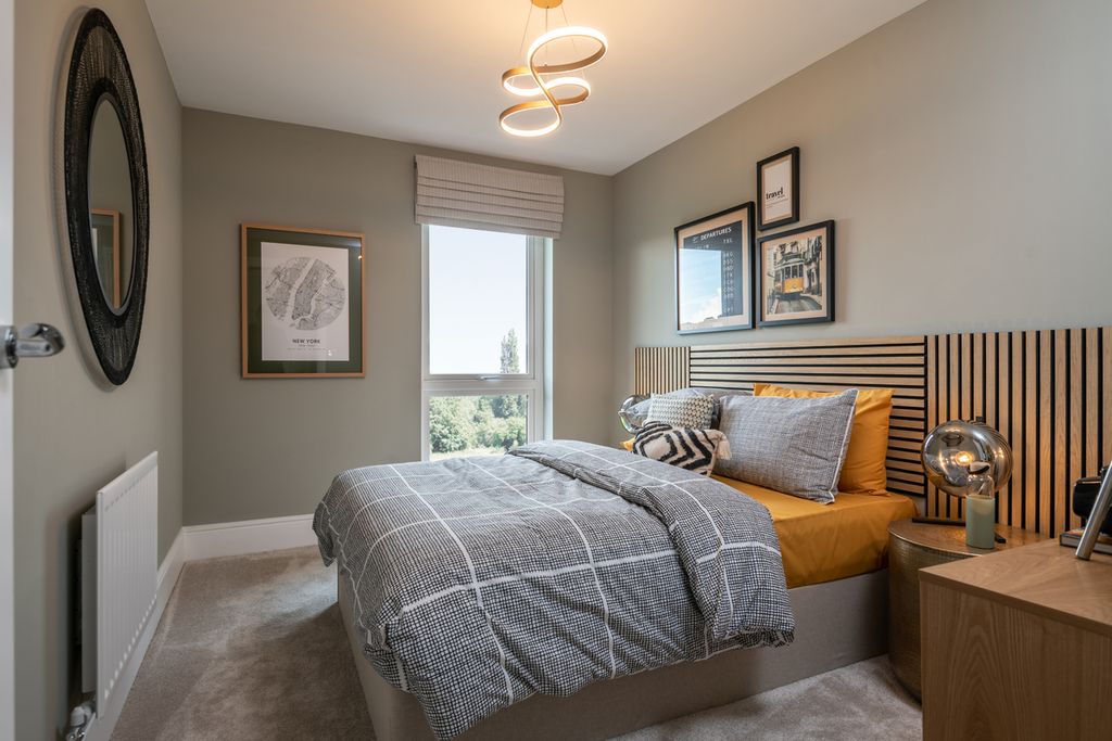 Property photo 3 of 6 The Dart Main Bedroom