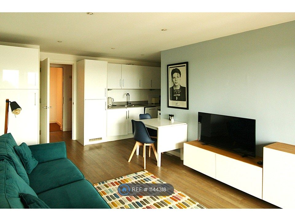 Property photo 1 of 6 Living Room