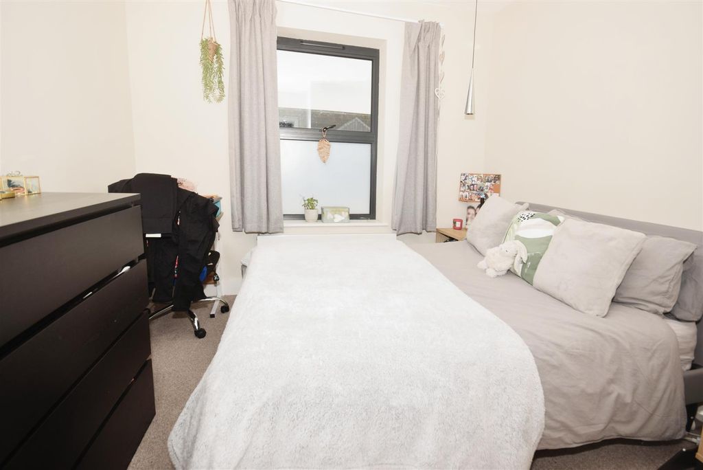 Property photo 3 of 8 Dsc_1981.Jpg