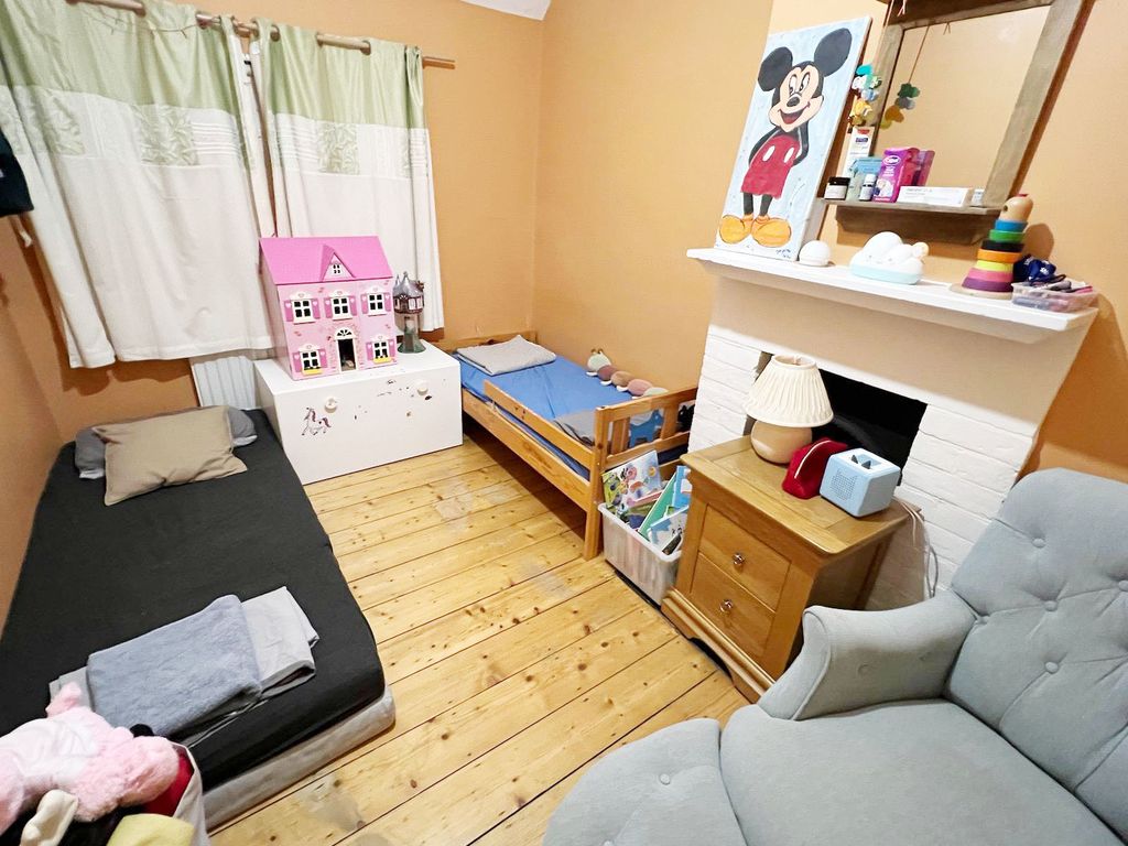 Property photo 2 of 8 Photo-2