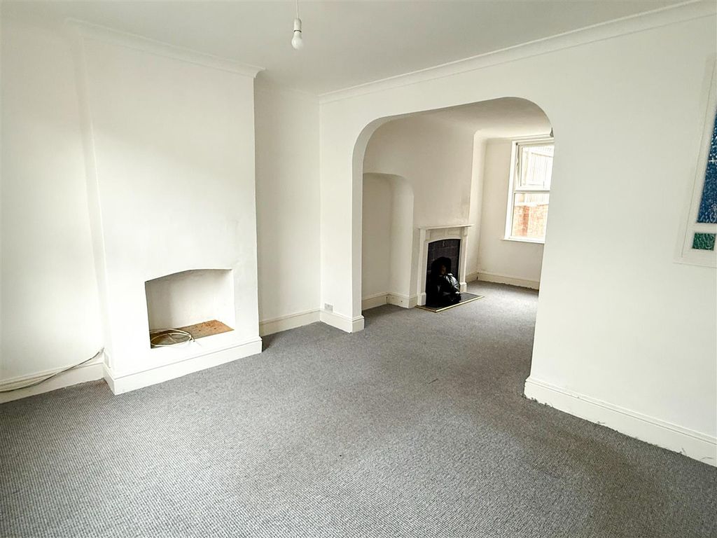 Property photo 3 of 13 0224Lounge.Jpg