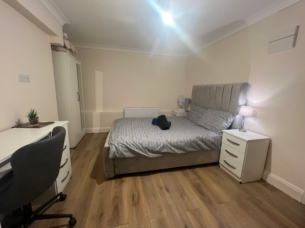 Property photo 1 of 4