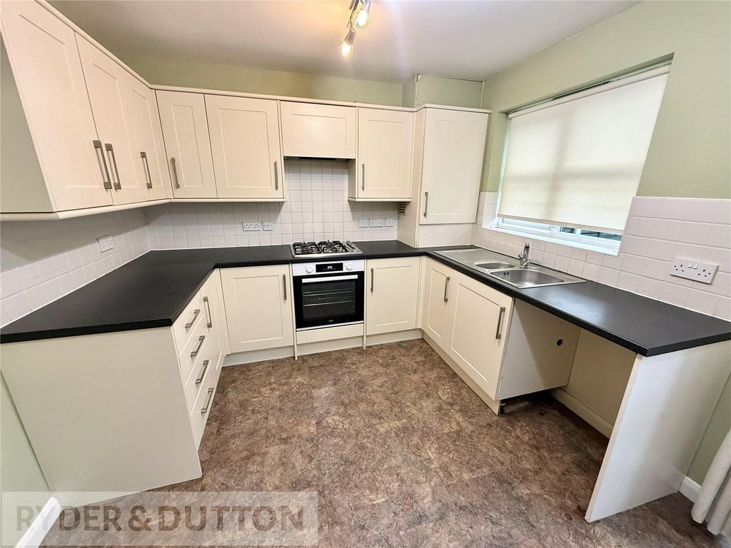Property photo 3 of 22 Kitchen