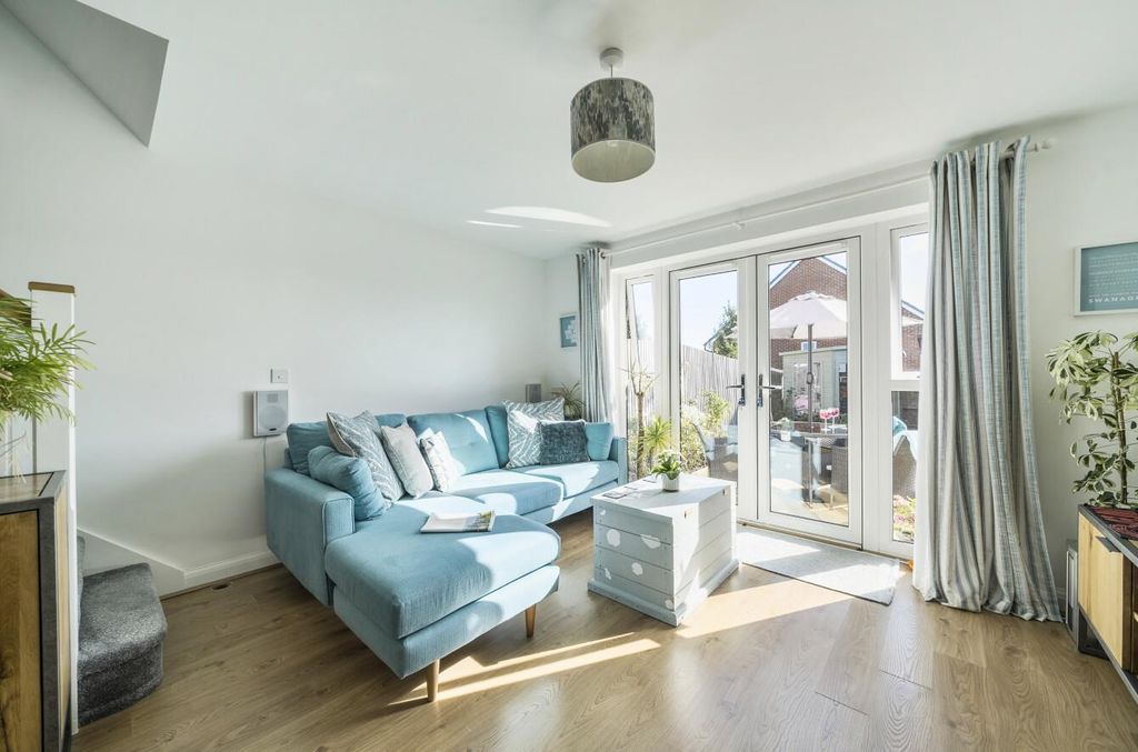 Property photo 2 of 23 1363384-14-68E3Cbd2Ed9c8.Jpg