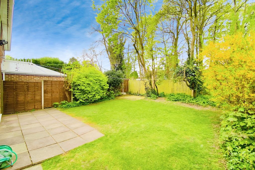 Property photo 2 of 22