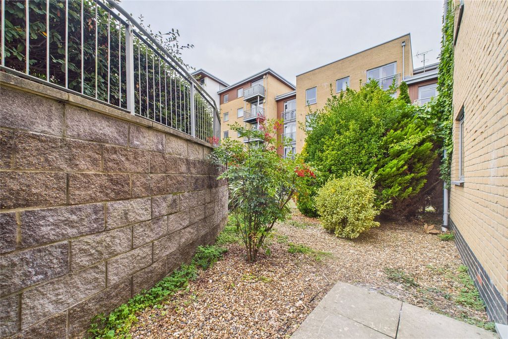 Property photo 3 of 7 Picture No. 13