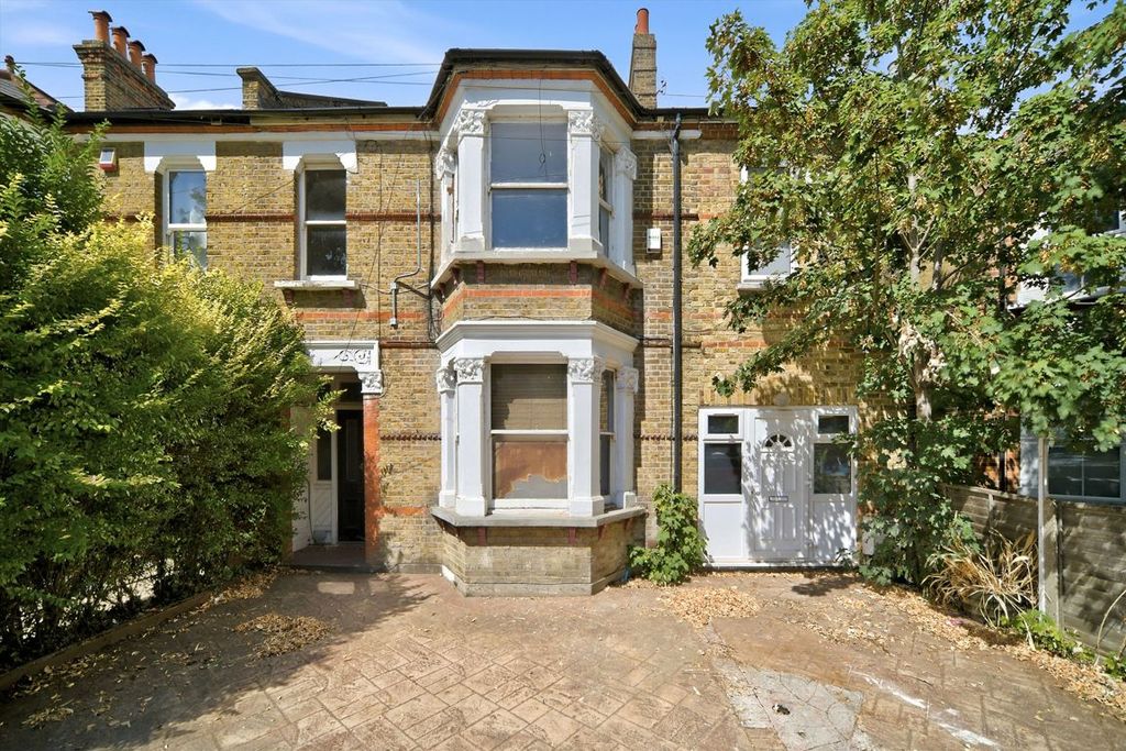 Property photo 1 of 7