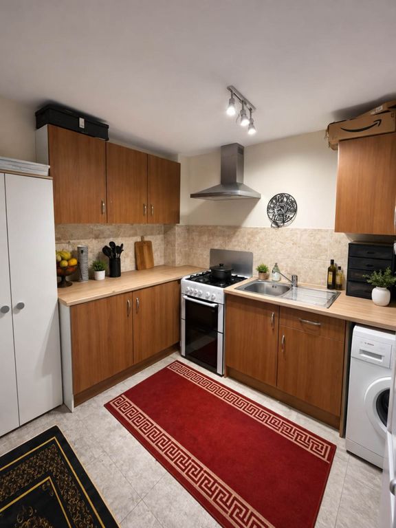 Property photo 1 of 4