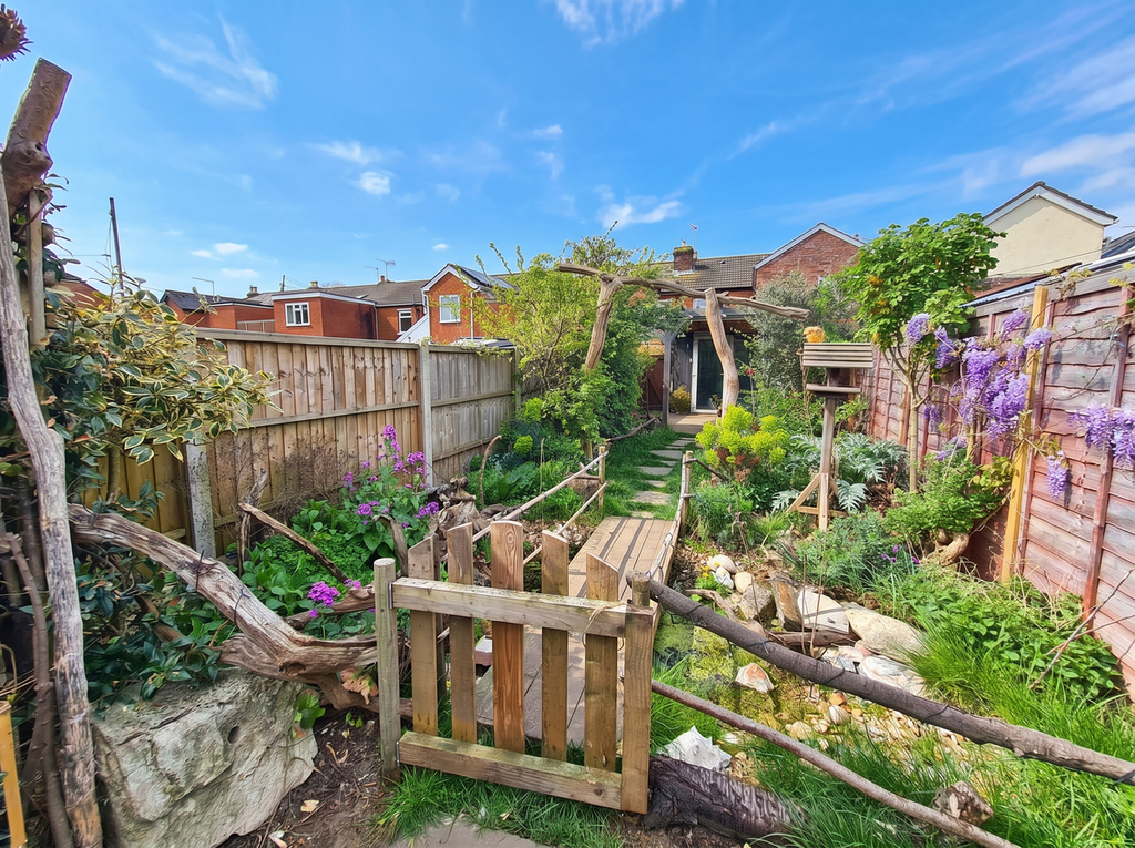 Property photo 2 of 18