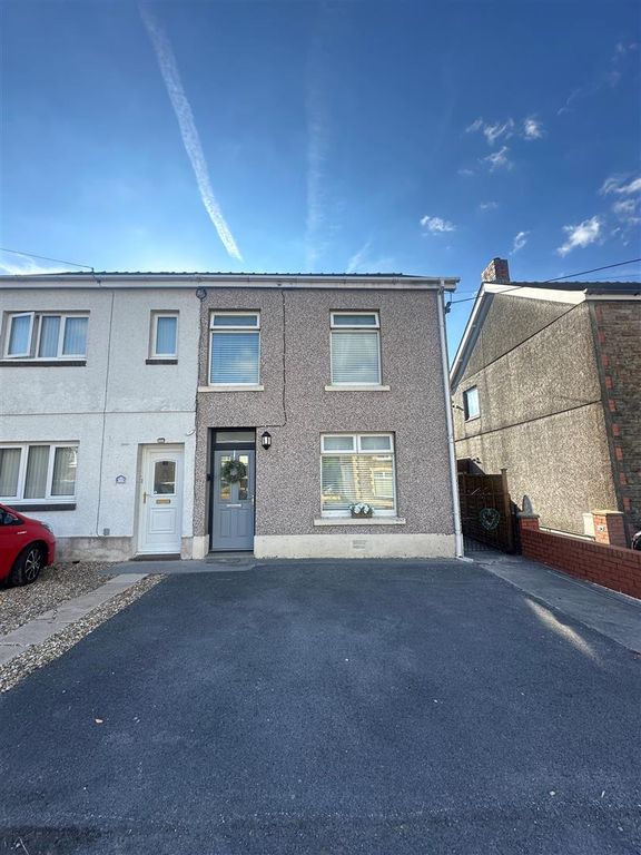 Property photo 1 of 14 Front Penygarn.Jpg