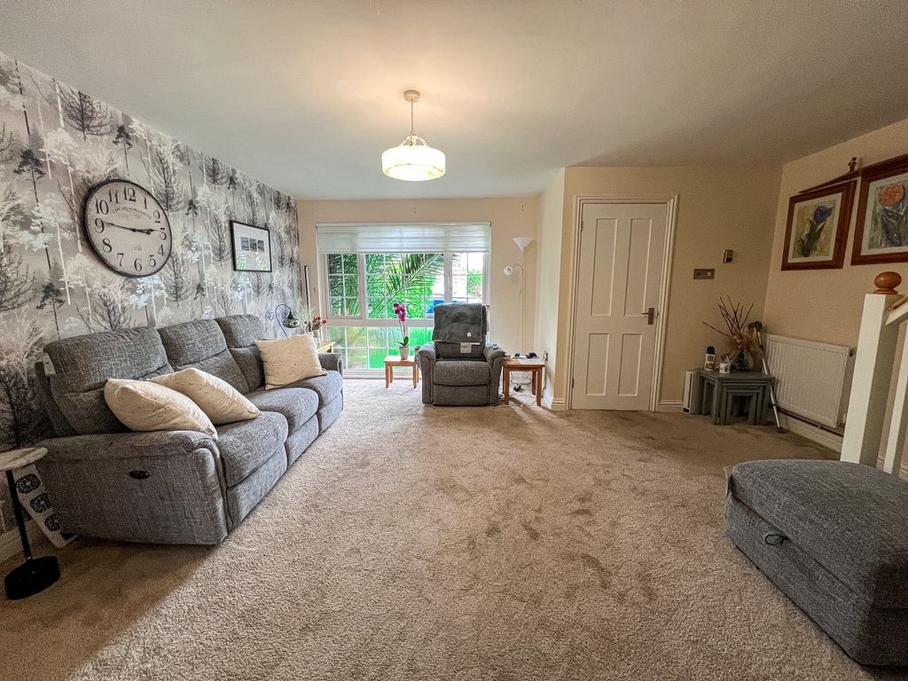 Property photo 3 of 26