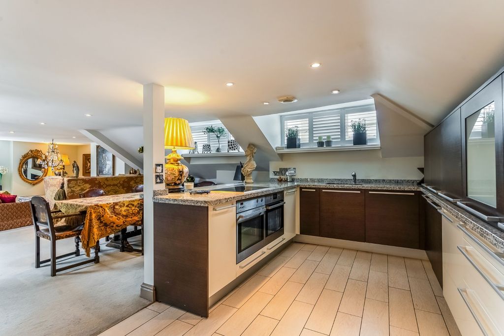 Property photo 3 of 13 Kitchen