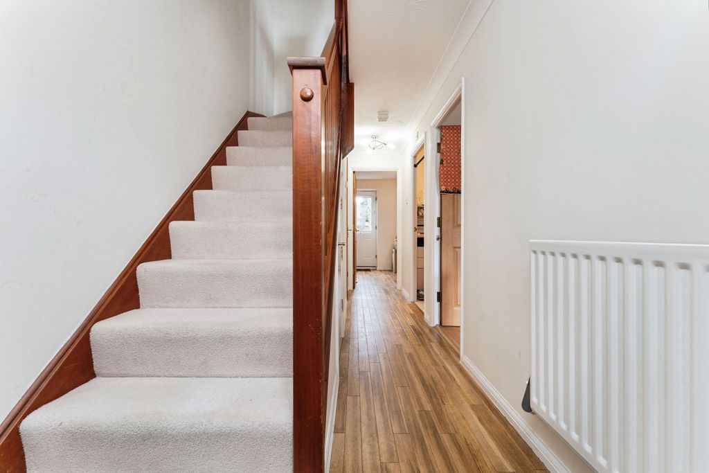 Property photo 2 of 20 Pbox-Img.Jpg