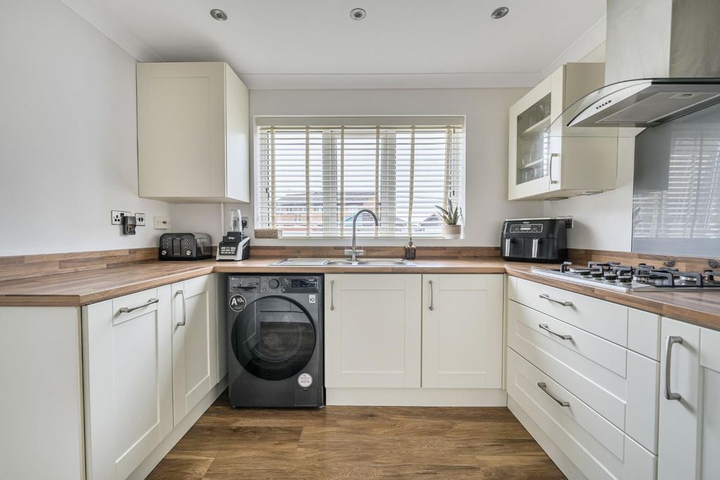 Property photo 2 of 16 6-1314944-8-685A95Fccc319-6.Jpg