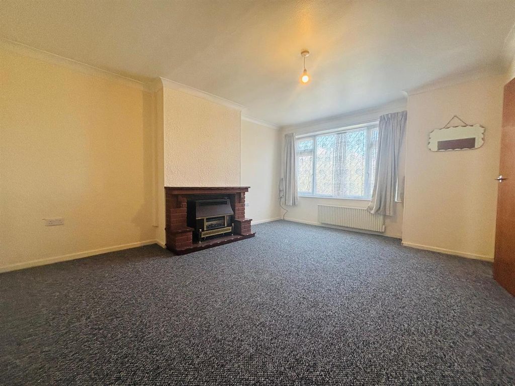 Property photo 2 of 11 Living Room: