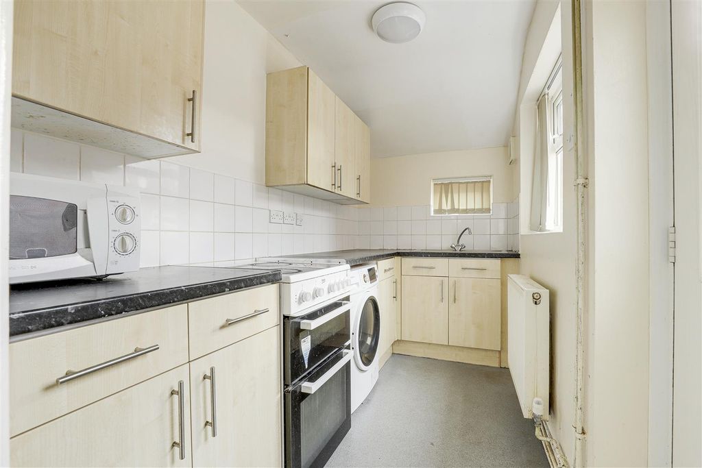Property photo 3 of 13 04.Jpg