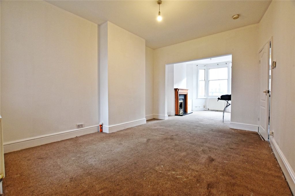 Property photo 3 of 9 Picture No. 08